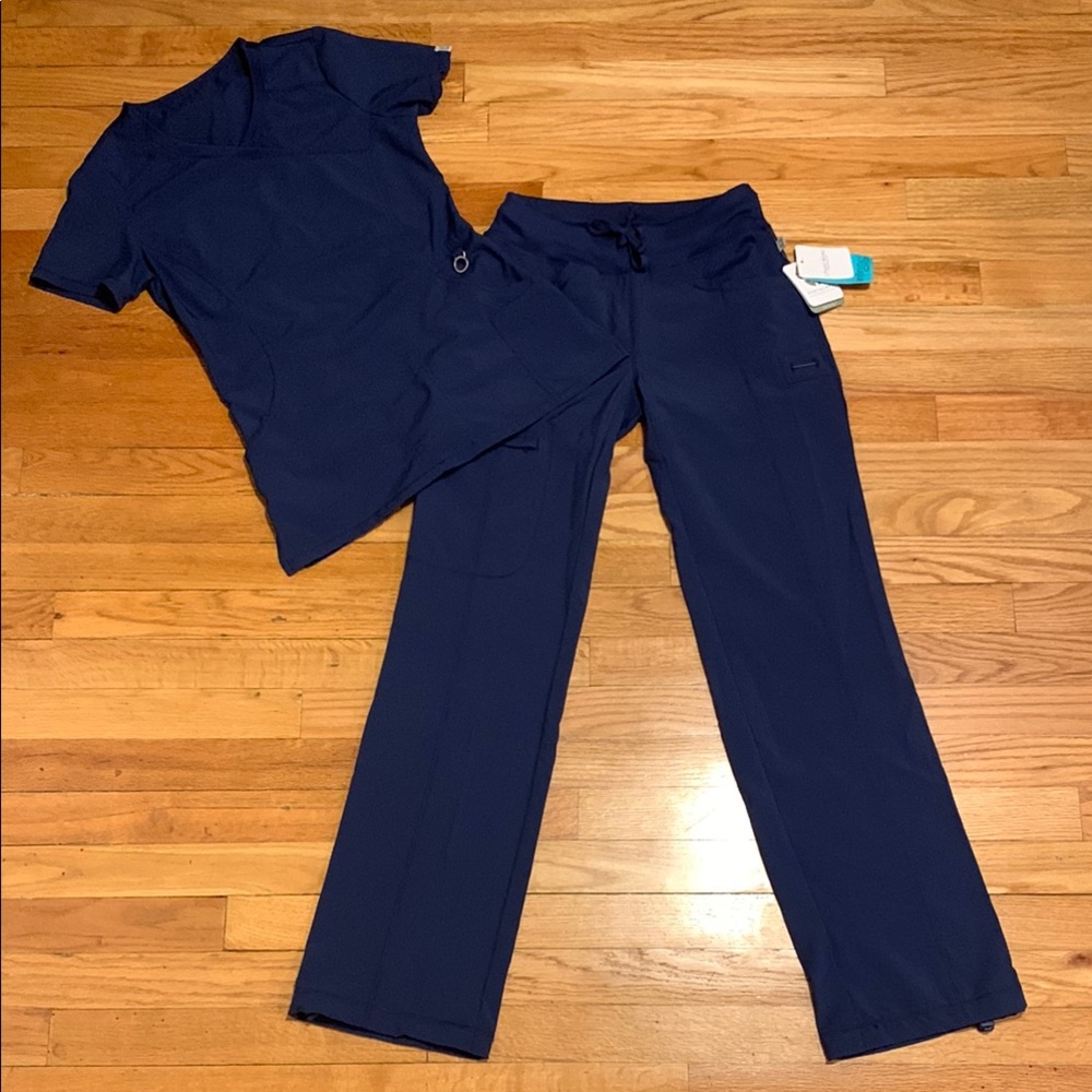 Cherokee infinity scrub set
